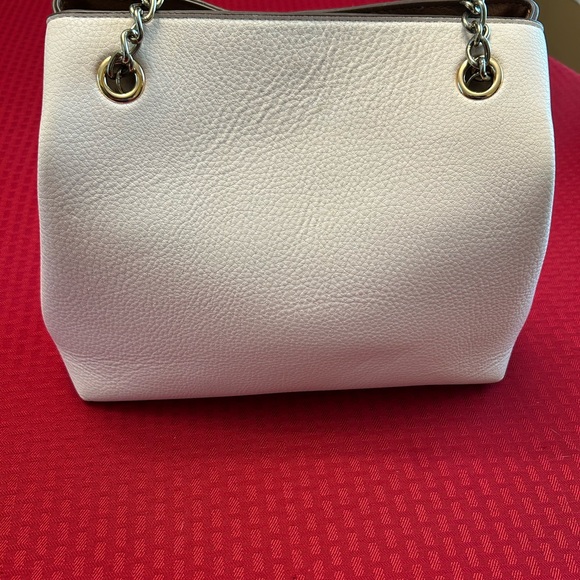 Anne Klein Women's Chain 4 Poster Tote Ivory PEBBLED Leather Snap Close - Picture 8 of 8